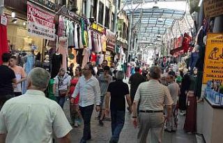 Tarihi çarşıda esnaf bir birine girdi, ortalık...