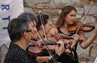 Tarihi kalıntıdan klasik müzik yükseldi