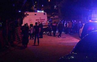 Tartıştığı kişi tarafından bıçaklanan şahıs...