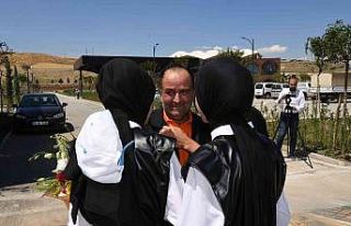 Temizlik görevlisi babaya çocuklarından Babalar...