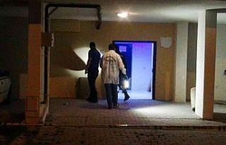 Teyzesinin oğlunu öldürdü