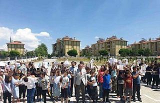 Tomarza’da öğrencilerin karne heyecanı