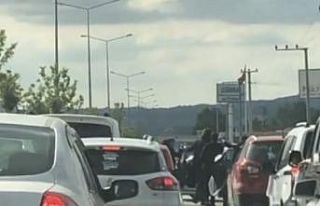Trafiği kapatan düğün konvoyuna haklı isyan