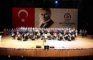 Türk Sanat Müziği Korosundan yılsonu konseri