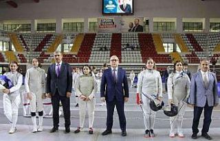 Türkiye Eskrim Şampiyonası’nın açılış seremonisi...