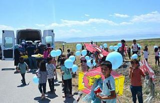 Tuşba Belediyesi’nden, öğrenciler için uçurtma...