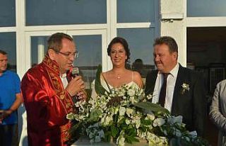 Ünlü oyuncu Serhat Özcan mutluluğa “evet”...