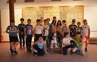 ÜYEP’ten ’Müzede Drama’ dersi