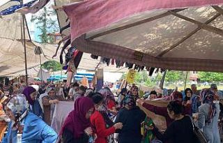 Uygun fiyata giyinmek isteyenler Çarşamba Pazarı’nın...