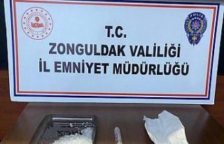 Uyuşturucu maddeyle yakalanan şüpheli gözaltına...