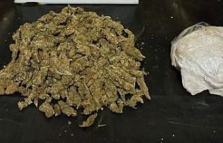 Uyuşturucu tacirleri yakayı ele verdi