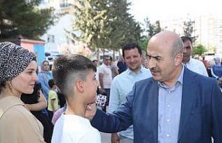 Vali Demirtaş, LGS’ye giren öğrencilere başarılar...