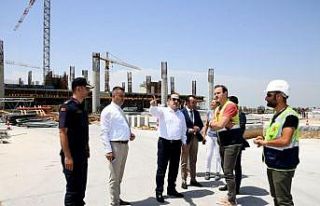 Vali Pehlivan, Çukurova Bölgesel Havalimanı inşaatında...