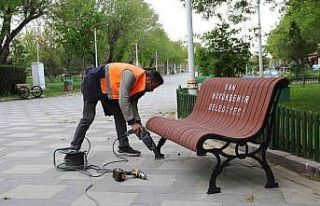 Van Büyükşehir Belediyesi 16 parkı bakım ve onarıma...