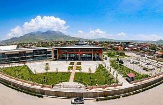 Van Büyükşehir Belediyesi 90 mevsimlik personel...