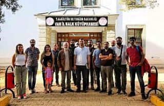 Van’da sahne sanatları sanatçıları toplantı...