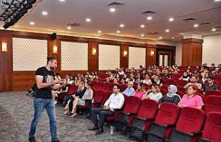 Vatandaş ve personele ‘etkili iletişim’ eğitimi