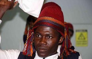 Yabancı öğrencilerin Türkçe gösterisi renkli...