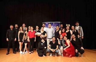 Yakından kumanda izleyicilerden tam not aldı