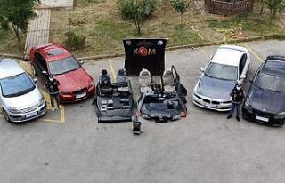 Yalova merkezli 3 ilde “change oto ve oto parçası"...