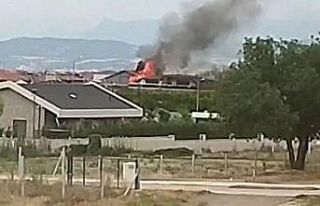 Yanan eve ilk müdahaleyi bölgede görevli sulama...