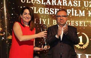 Yaşam öyküsünü anlattığı “Bekleyiş” en...