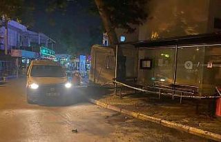 Yaşlı adam durakta ölü bulundu