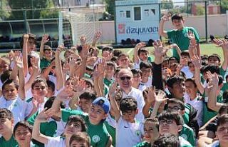 Yaz spor okullarında minik sporcular geleceğe hazırlanıyor