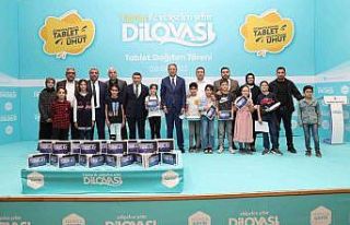 Yaz tatili öncesi, öğrencilerin ücretsiz tablet...