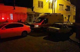 Yengesinin üzerine kuma getirmek isteyen abisini...