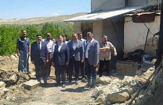 Yılmaz’dan ahırı yanan vatandaşa zararı karşılama...