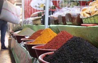 Yöresel Ürünler Fuarı kapılarını ziyaretçilerine...