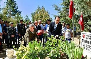 15 Temmuz şehidi kabri başında dualarla anıldı