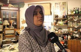 20 yıldır biriktirdiği eşyalarla eskici kafe açtı