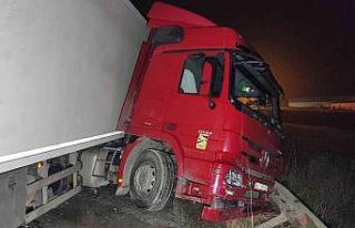 5 kişinin öldüğü kazada tır şoförü tutuksuz...