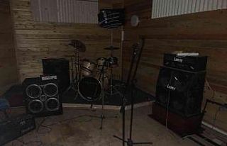 6 aydır sular altında kalan sanat merkezine çözüm...