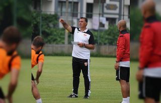 Adanaspor Teknik Direktörü Mustafa Kaplan kampı...