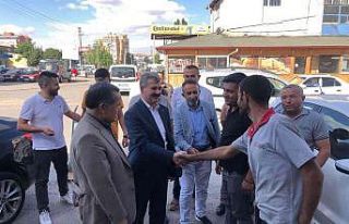 AK heyet esnaf ve vatandaşları dinledi