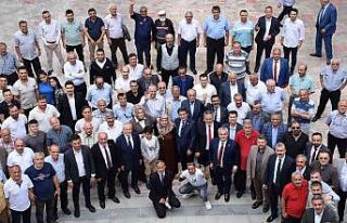 AK Parti’de bayramlaşma coşkusu