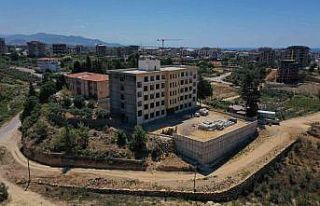 Alanya’da etüt merkezi ve yeni okul inşaatı devam...
