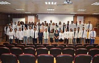 ALKÜ’de intörn doktorlar eğitimlerine başladı