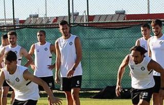 Altay hazırlıklarına ara vermeden devam ediyor