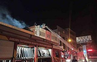 Ankara’da parke imalathanesinde çıkan yangın...