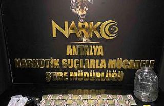 Antalya’da üç ayrı uyuşturucu operasyonu: 6...