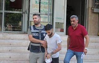 Aranan şahıslara operasyon: 12 gözaltı