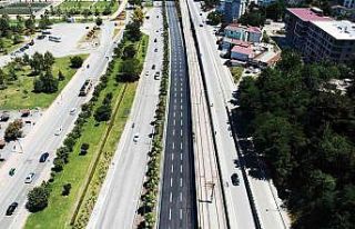 Atatürk Bulvarı hızla yenileniyor