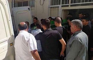 Baba ile oğlun bıçaklı kavgası cinayetle son...