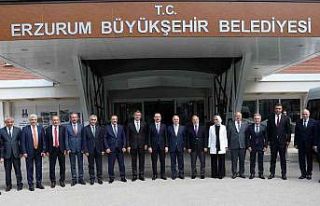 Bakan Muş’tan, Başkan Sekmen’e tecrübe ve yatırım...