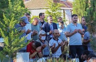 Balya indirirken banttan düşerek hayatını kaybeden...