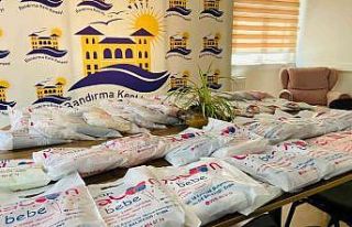 Bandırma Kent Konseyinden çocuklara bayramlık